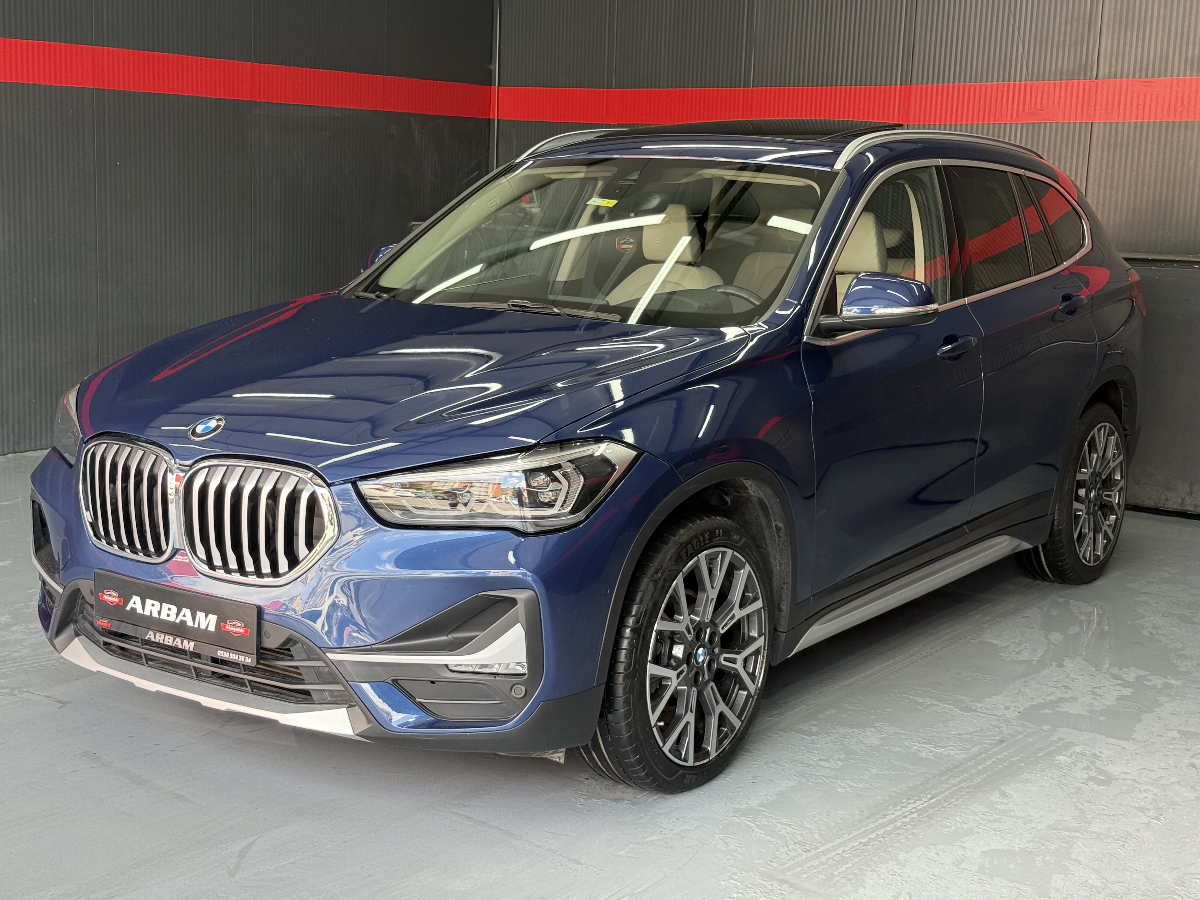 *ARBAM`DAN*BMW*X1*16d*SDRİVE*XLİNE*41.210KM*SUV*LANSMAN*RENK*