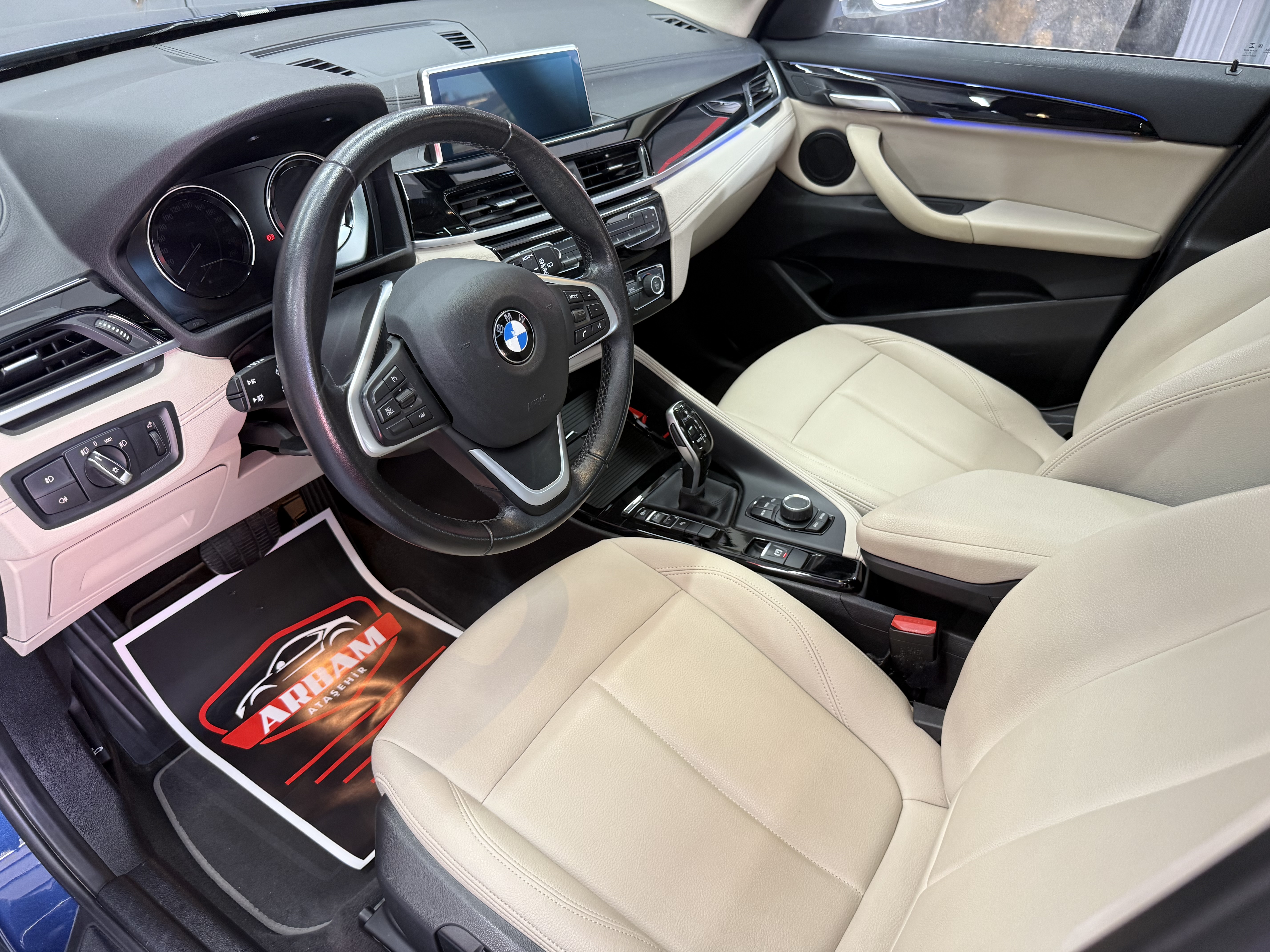 *ARBAM`DAN*BMW*X1*16d*SDRİVE*XLİNE*41.210KM*SUV*LANSMAN*RENK*